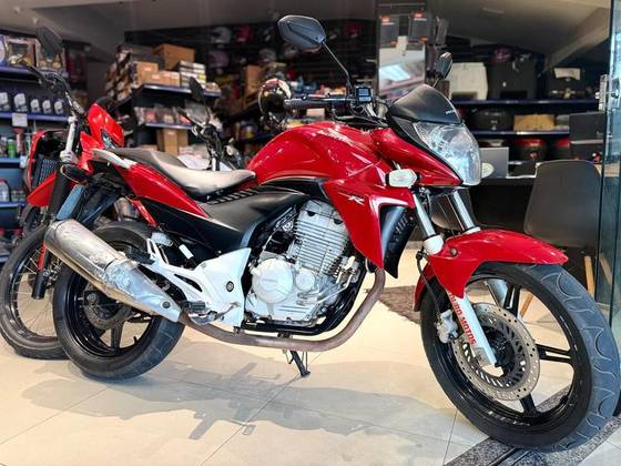HONDA CB 300R 